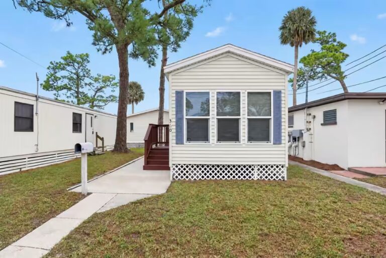 Gallery photo of Charming 1br/1ba Home in Whispering Pines 55+ | Affordable Florida Living | Titusville FL