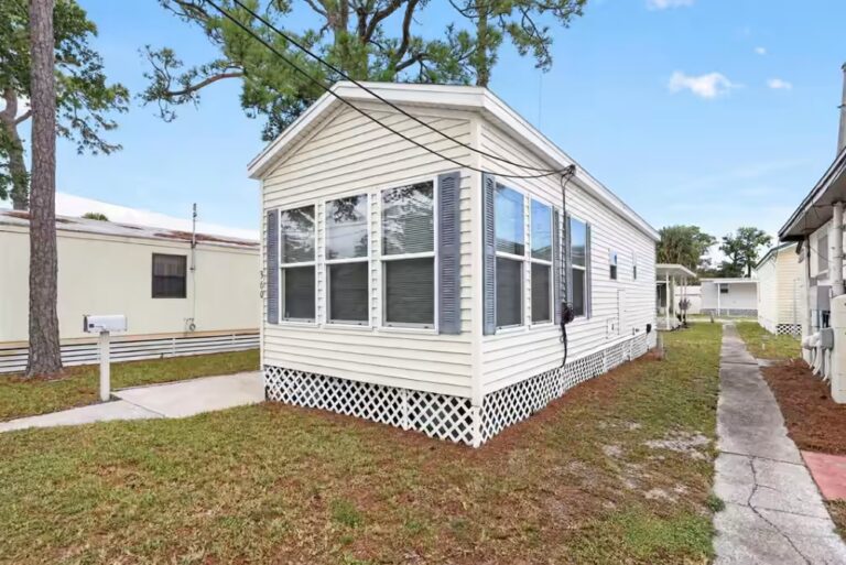 Gallery photo of Charming 1br/1ba Home in Whispering Pines 55+ | Affordable Florida Living | Titusville FL