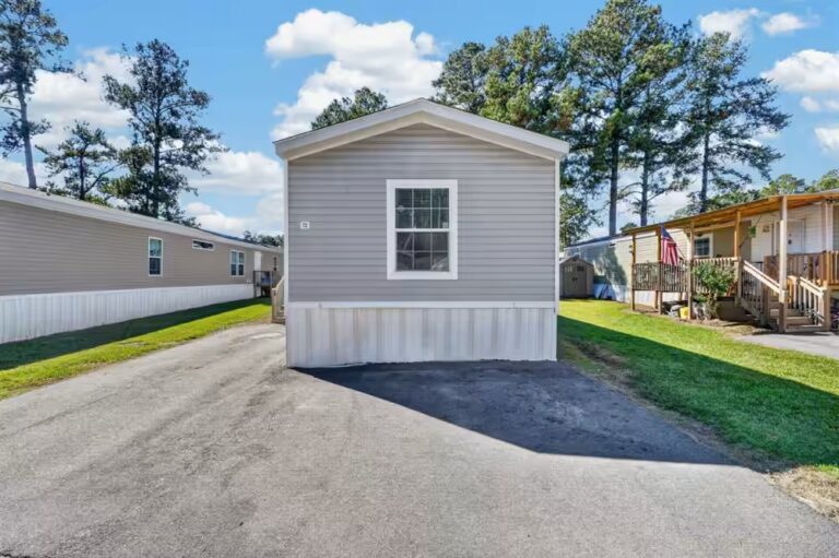 Gallery photo of Spacious 2022 Fleetwood 3br, 2ba Home in Silver Hill | Columbia SC