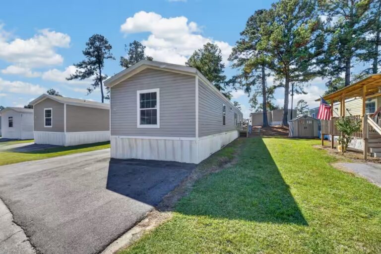 Gallery photo of Spacious 2022 Fleetwood 3br, 2ba Home in Silver Hill | Columbia SC
