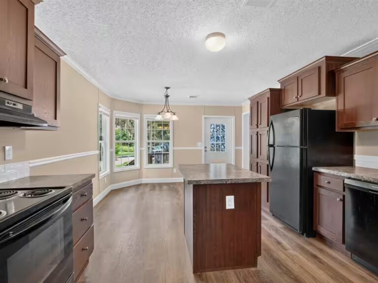Gallery photo of 2020 Destiny 3br, 2ba Double-wide With 1,344 Sq Ft in the Oaks | Thonotosassa FL