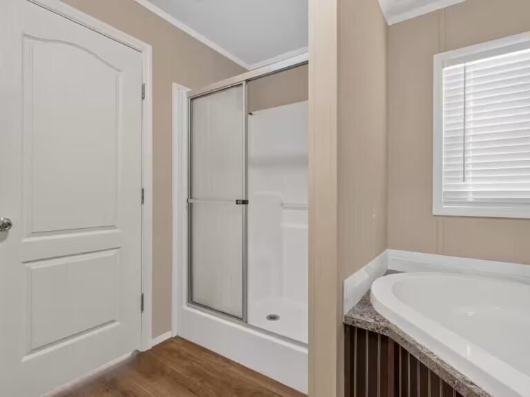 Gallery photo of 2020 Destiny 3br, 2ba Double-wide With 1,344 Sq Ft in the Oaks | Thonotosassa FL